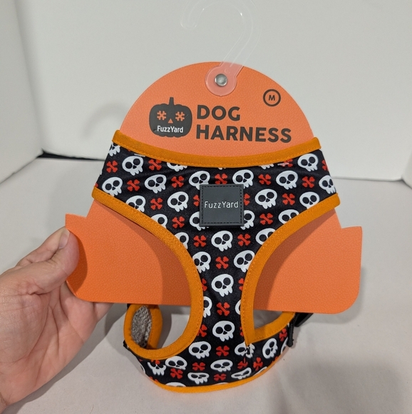 NWT FuzzYard Halloween Skulss Orange, White & Black Dog Harness in Size Medium - Picture 1 of 8